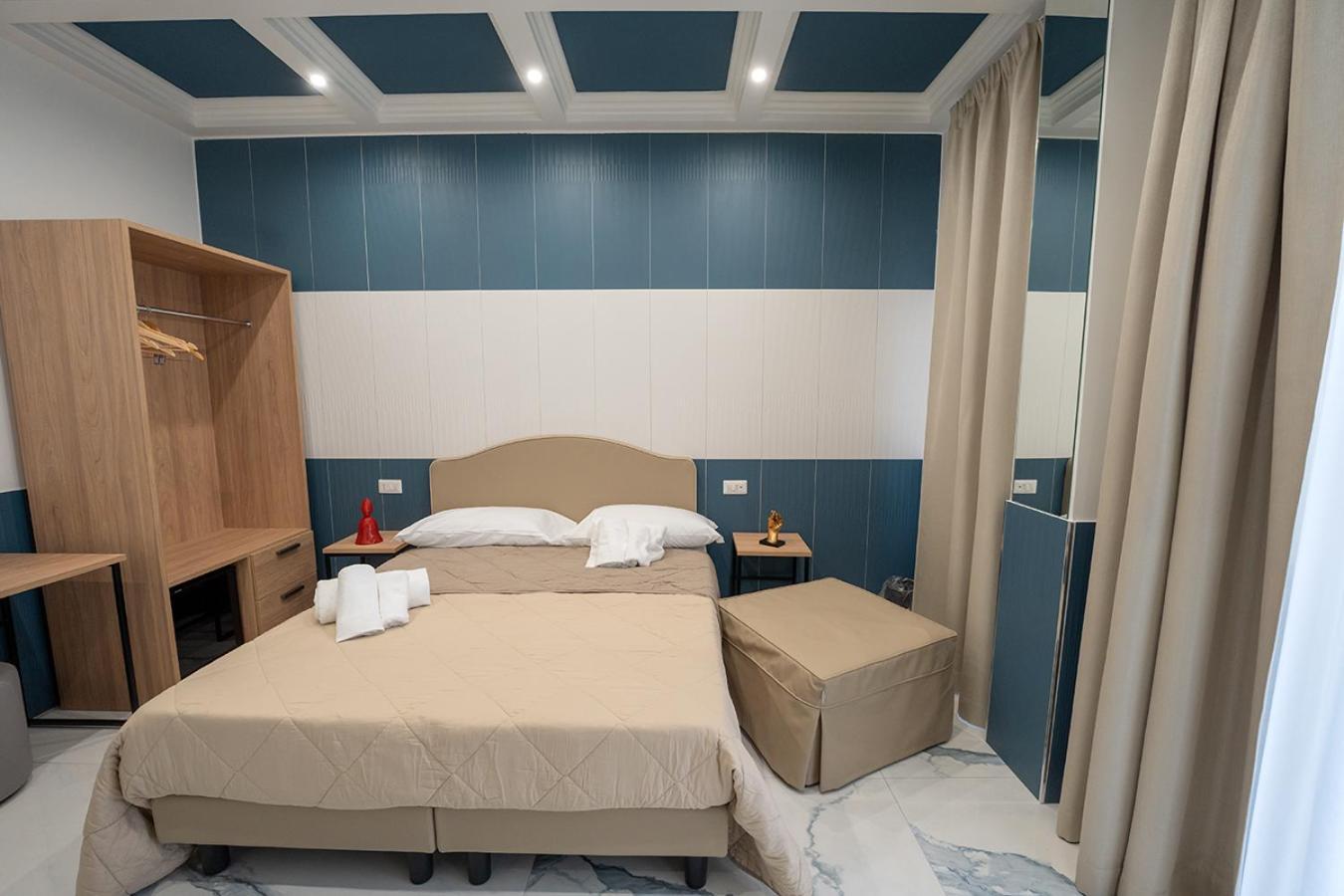 فندق P.C. Boutique Medina H. Napoli Centro, By Clapa Group المظهر الخارجي الصورة