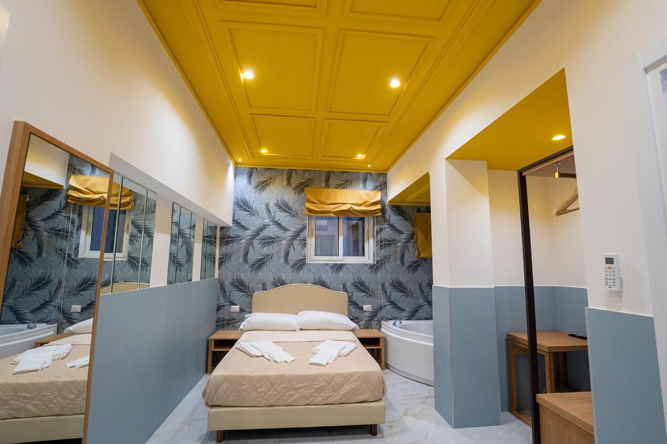 فندق P.C. Boutique Medina H. Napoli Centro, By Clapa Group المظهر الخارجي الصورة